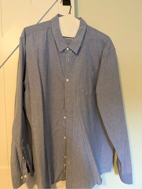 Men's Long-Sleeve Dress Shirt in Heather Blue - Casual Tailored Fit
